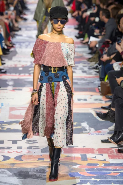 Look 45